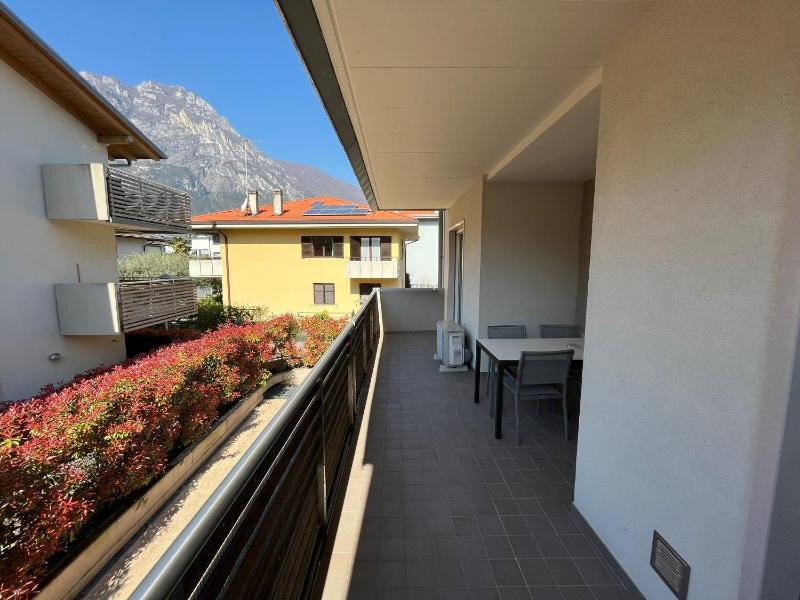 One-Bedroom Apartment image 1