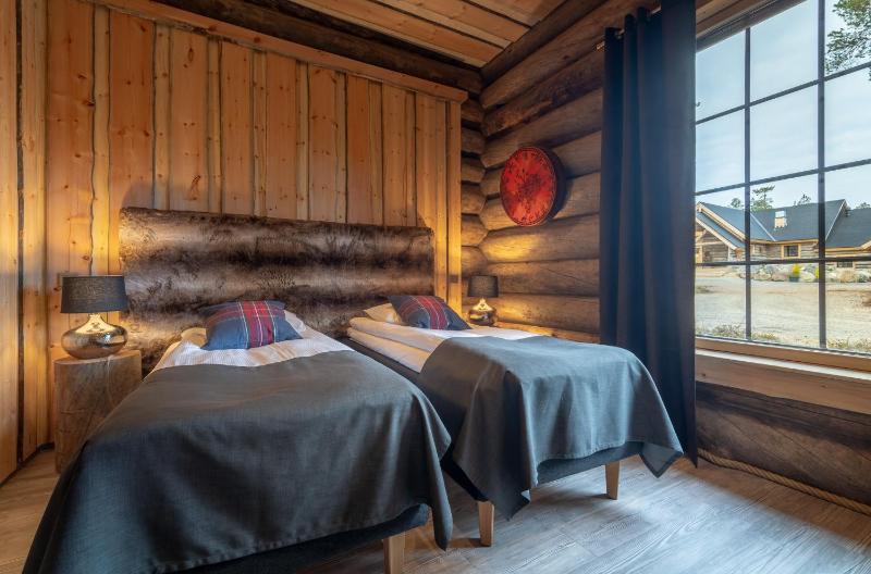 Standard Double Room image 3
