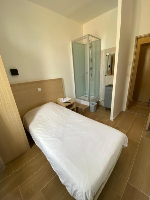 Economy Single Room image 3