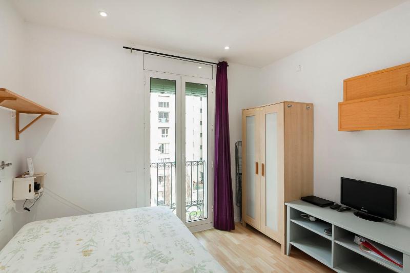 SAGRADA FAMILIA APARTAMENT - image 2