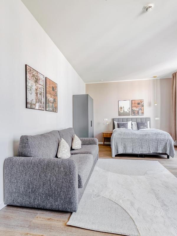 Suite with Sofa Bed image 3