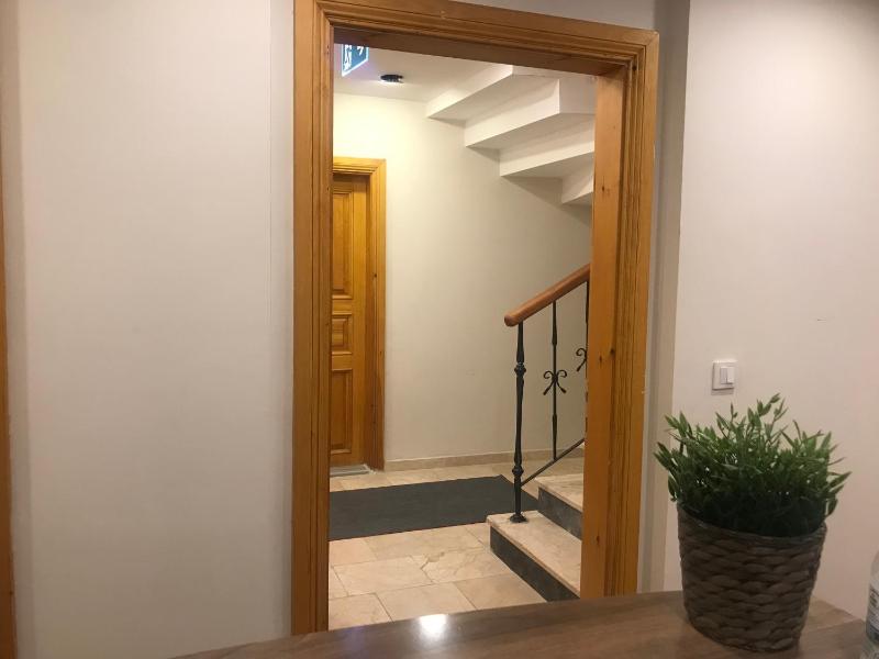 Green Mansion - image 5