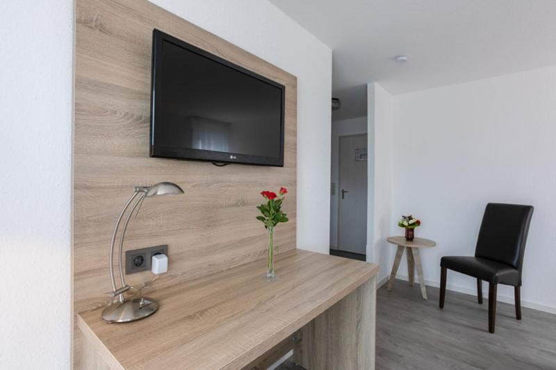 Double Room image 3