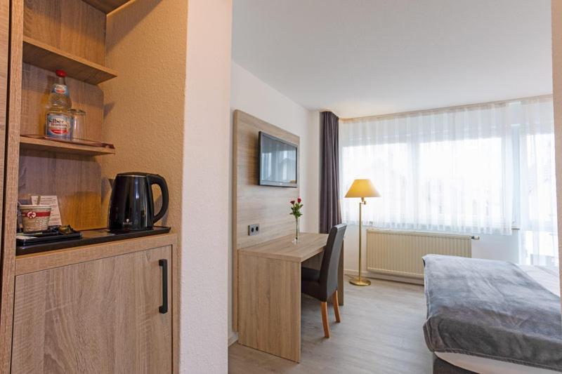 Single Room image 1
