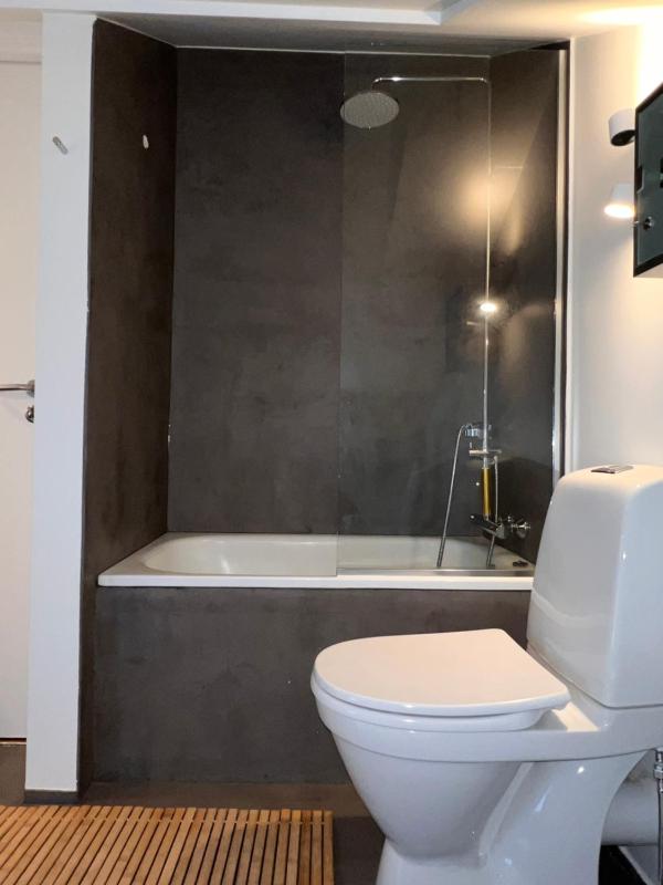 Loft Two-Bedroom Apartment image 3