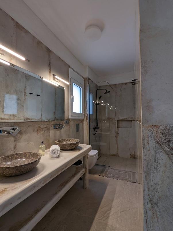 Natura Luxury Suites Parga - image 27