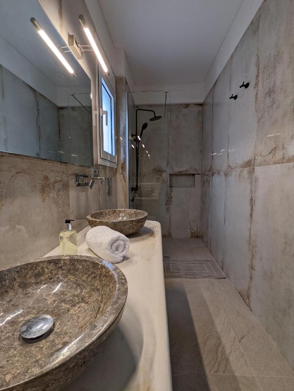 Natura Luxury Suites Parga - image 11