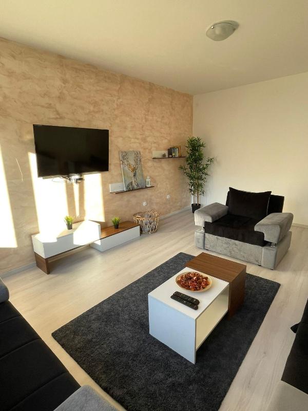 Apartment 51 - Bright spacious lux 1 bedroom in the city center - Stari grad - image 4