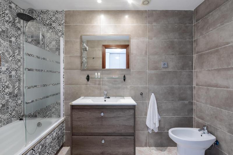Superior Apartment image 3