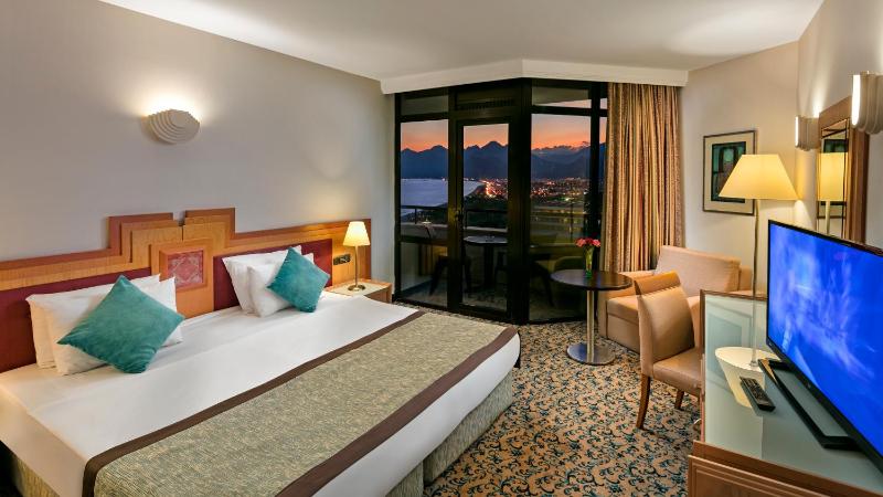 Standard Double or Twin Room image 1