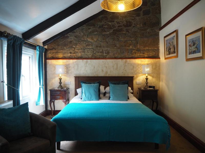 Superior Double Room image 1