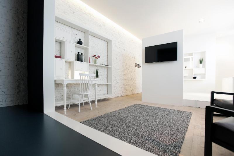 Maison Nationale City Flats & Suites - image 12