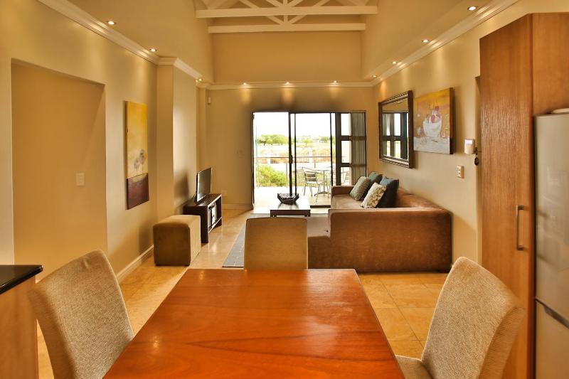 Ellefsen Golf Suite 135 Langebaan 4-sleeper - image 1