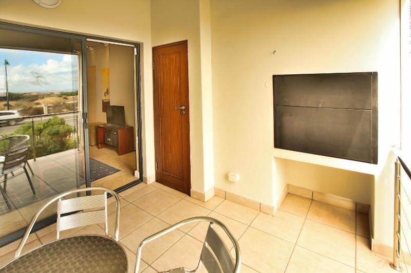 Ellefsen Golf Suite 135 Langebaan 4-sleeper - image 16