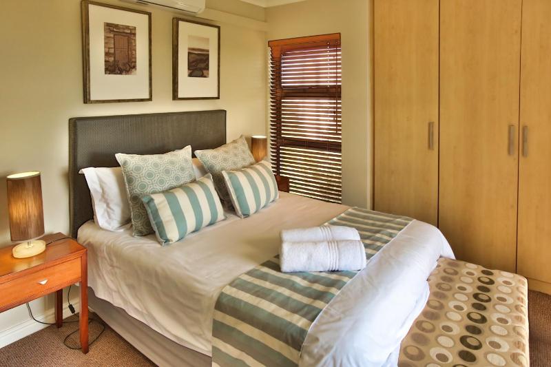 Ellefsen Golf Suite 135 Langebaan 4-sleeper - image 8