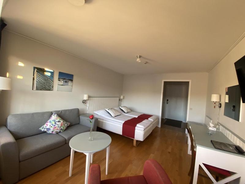 Quadruple Room image 4