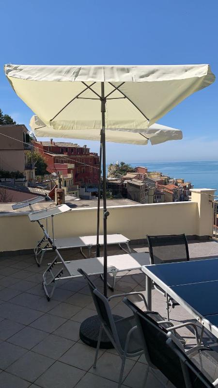 Apartment with Sea View, Via Rollandi 84 image 1