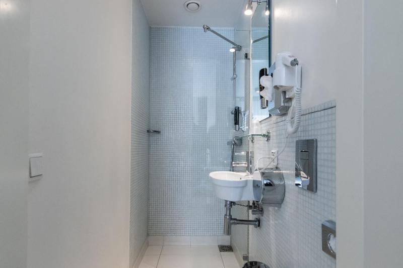 Souterrain Twin Room image 2