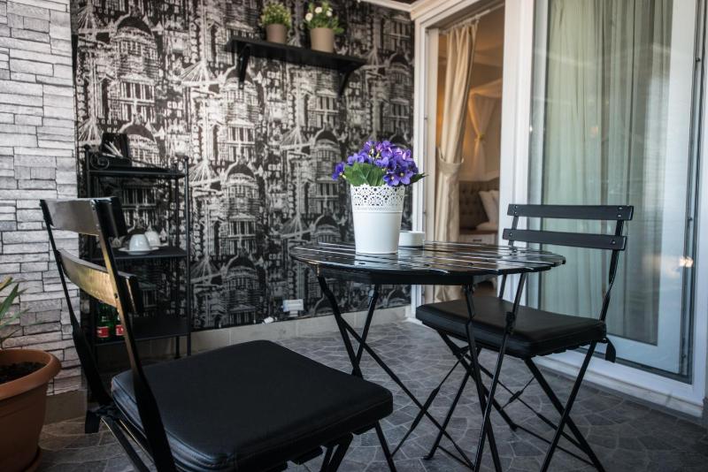 Superior Double or Twin Room with Terrace image 4