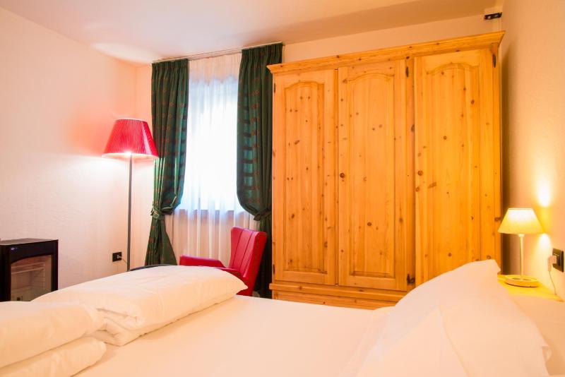 Standard Double or Twin Room image 4