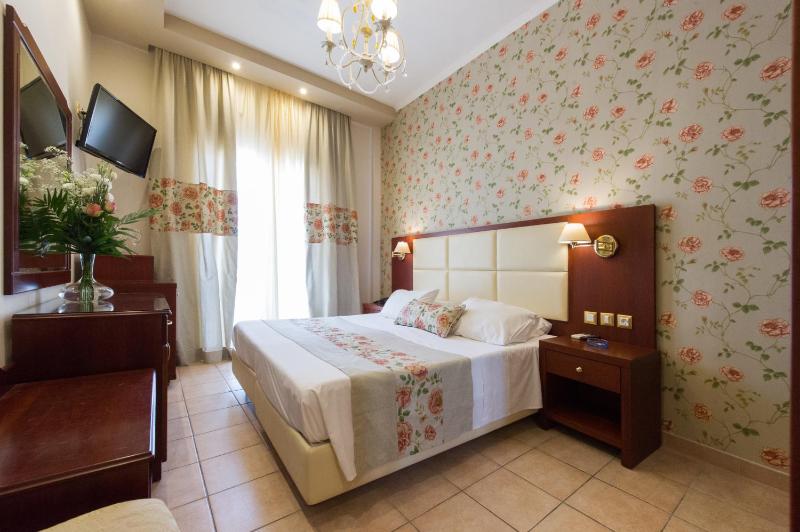 Double Room image 2