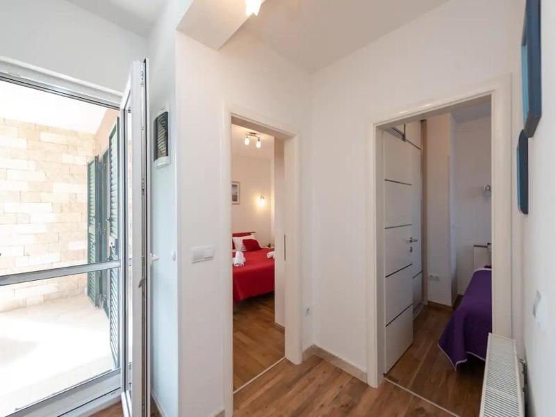 House Ruza - image 37