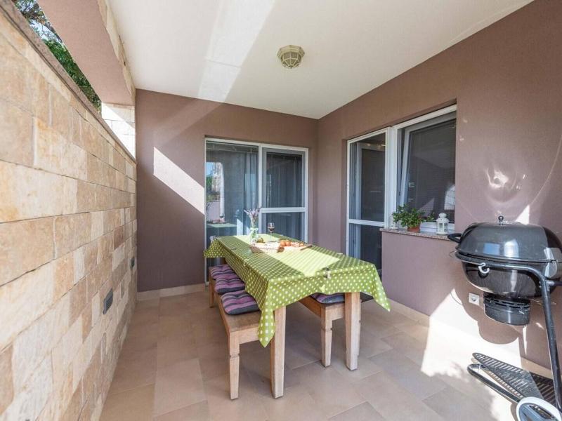House Ruza - image 11