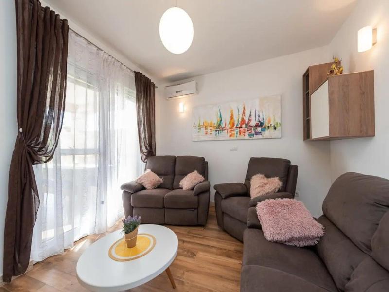 House Ruza - image 30