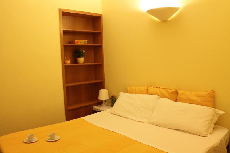 Double or Twin Room with Private External Bathroom image 3