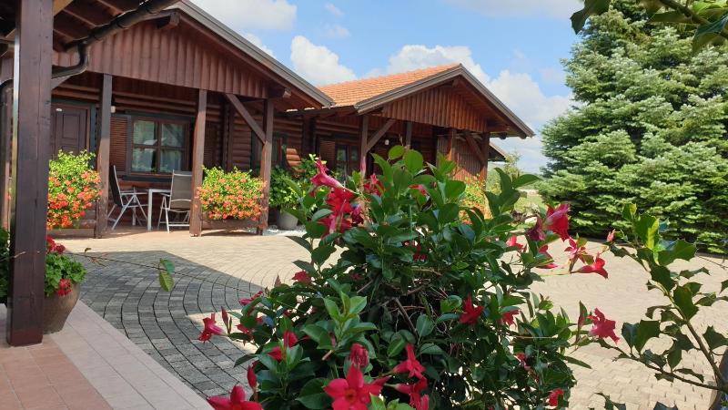 Bungalow with Patio image 1