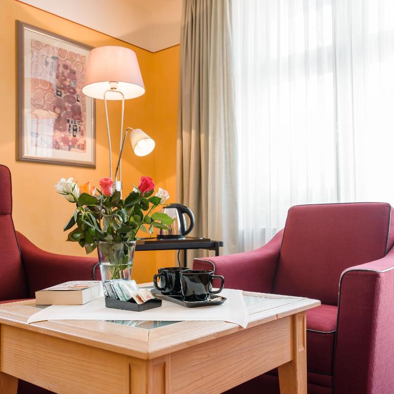 Suite image 3