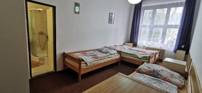 Quadruple Room image 2
