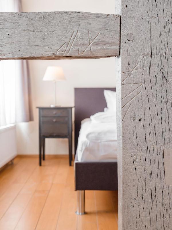 Single Room image 3