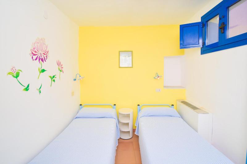 Quadruple Room image 2