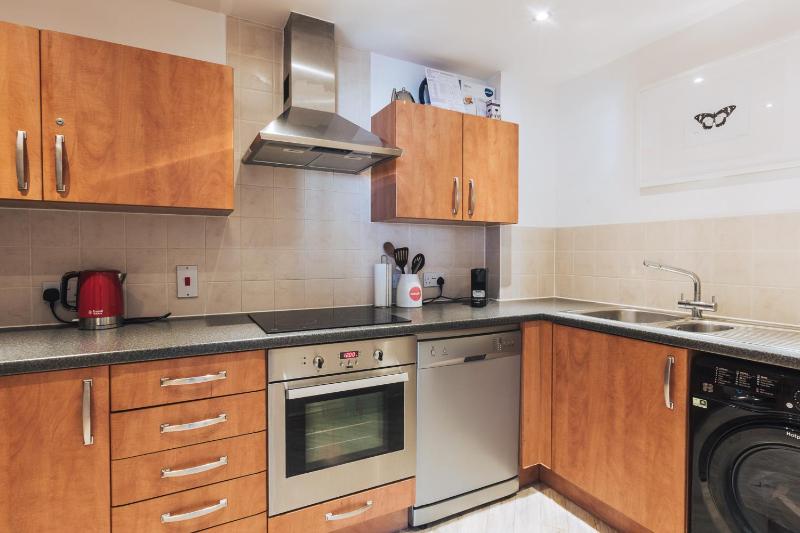 Deluxe Apartment image 2