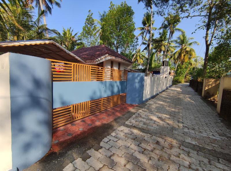 Mavila Beach Resort Kerala's Heritage Temple Villa - image 36