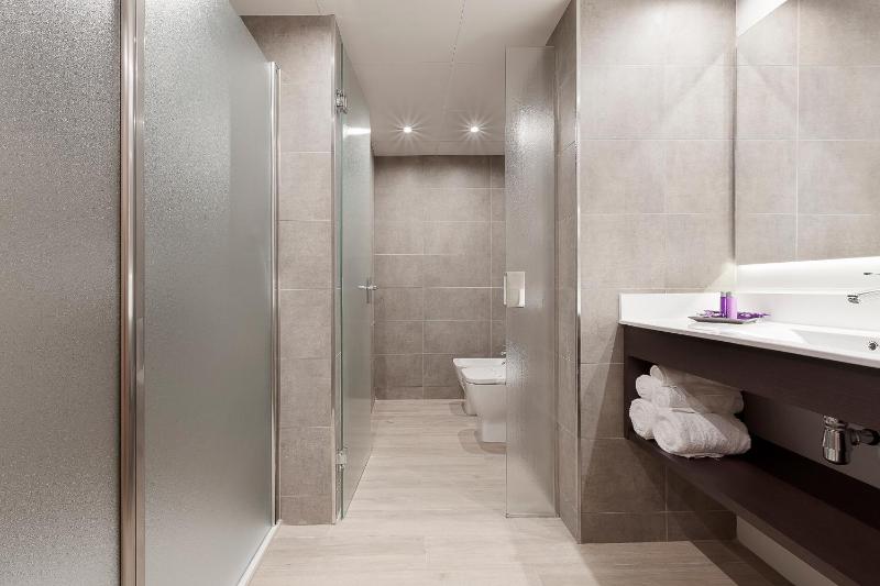 Superior Double Room image 3