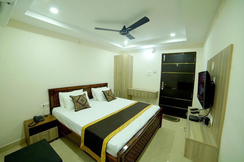 Hotel CannyStay RRR Marina - image 23