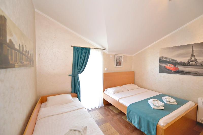 Apartment with Sea View image 2