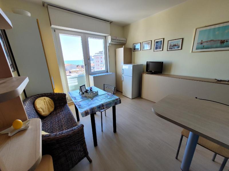 Cam 2 Sea View Apartment - image 10