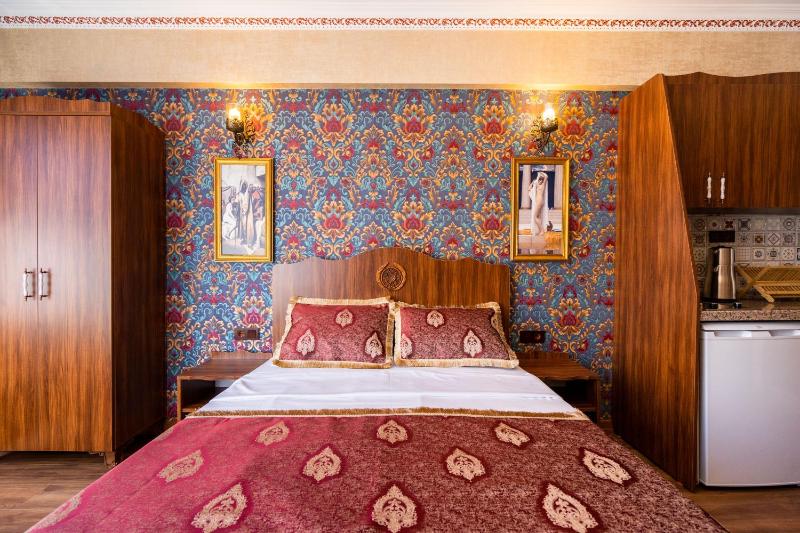 The First Ottoman Dream - image 4