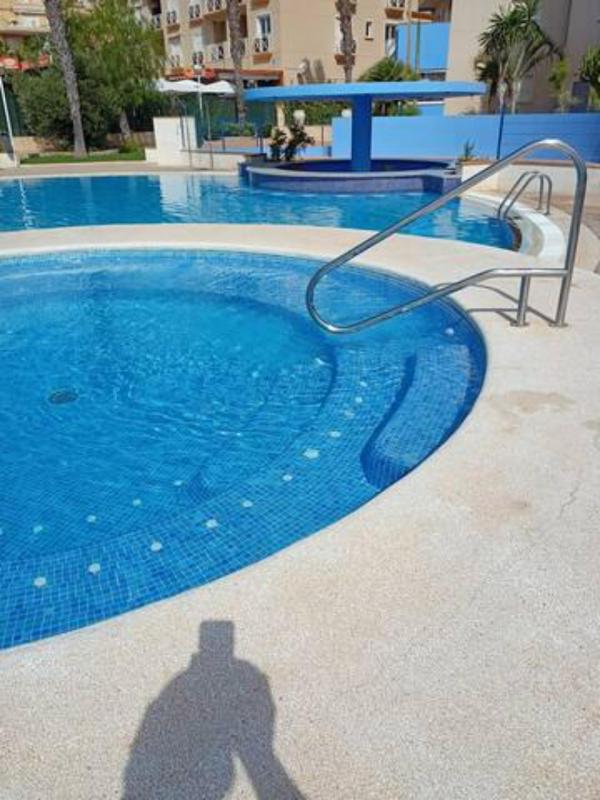 Cabo Roig Calas de Campoamor Pádel y piscina con vistas al mar - image 5