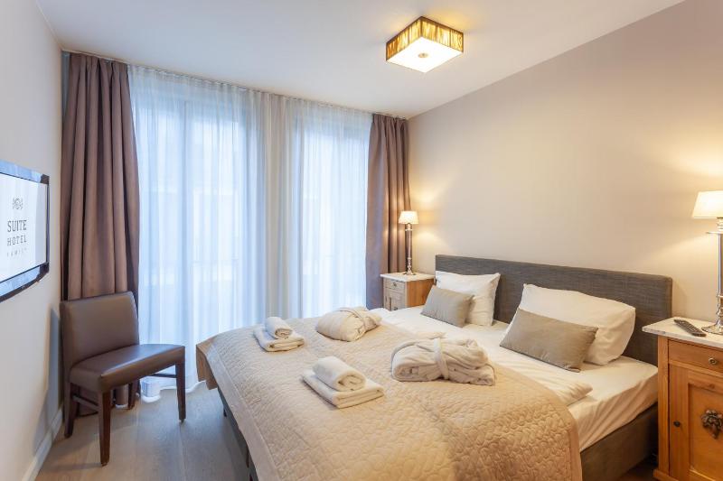 Standard Suite Type I (One double bed and one bunk bed) (free kids club) image 1