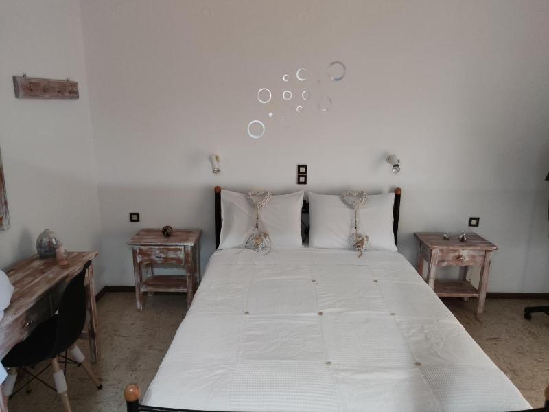 Double or Twin Room image 3