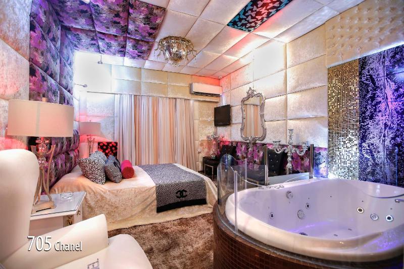 Deluxe Junior Suite image 3