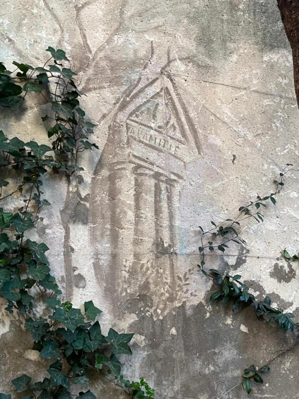 Face au Palais - image 15