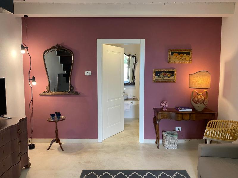 Scilla Maris Charming Suites - image 20