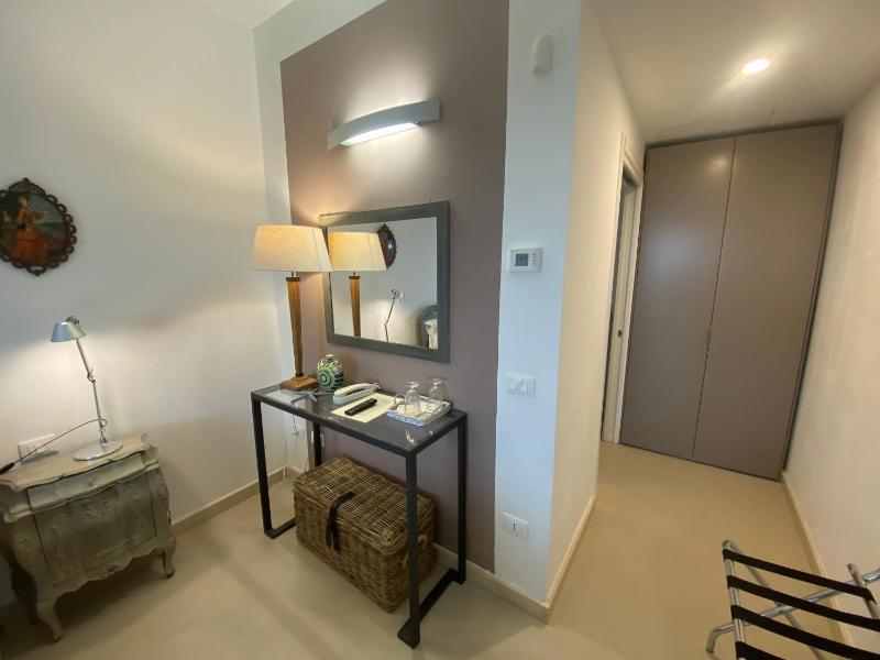Scilla Maris Charming Suites - image 25