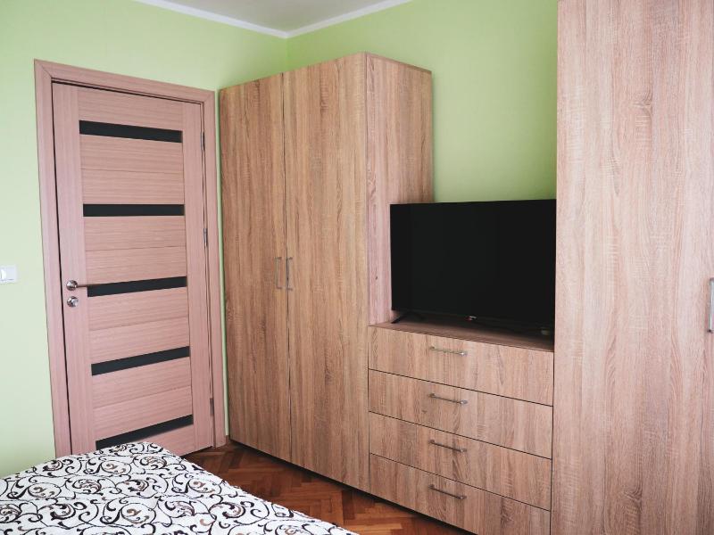 Modern Room With A Great Sunrise - close to center - image 12