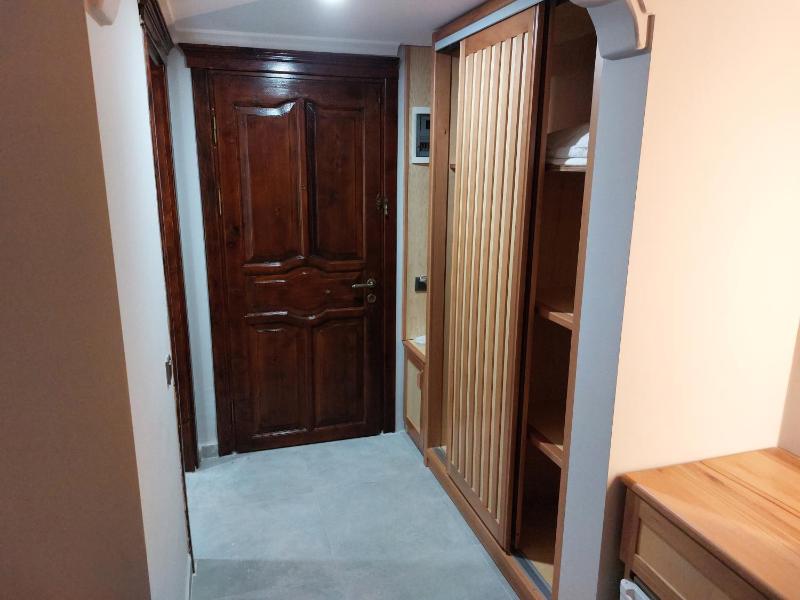 Double Room with Balcony (2 Adults + 1 Child) image 4